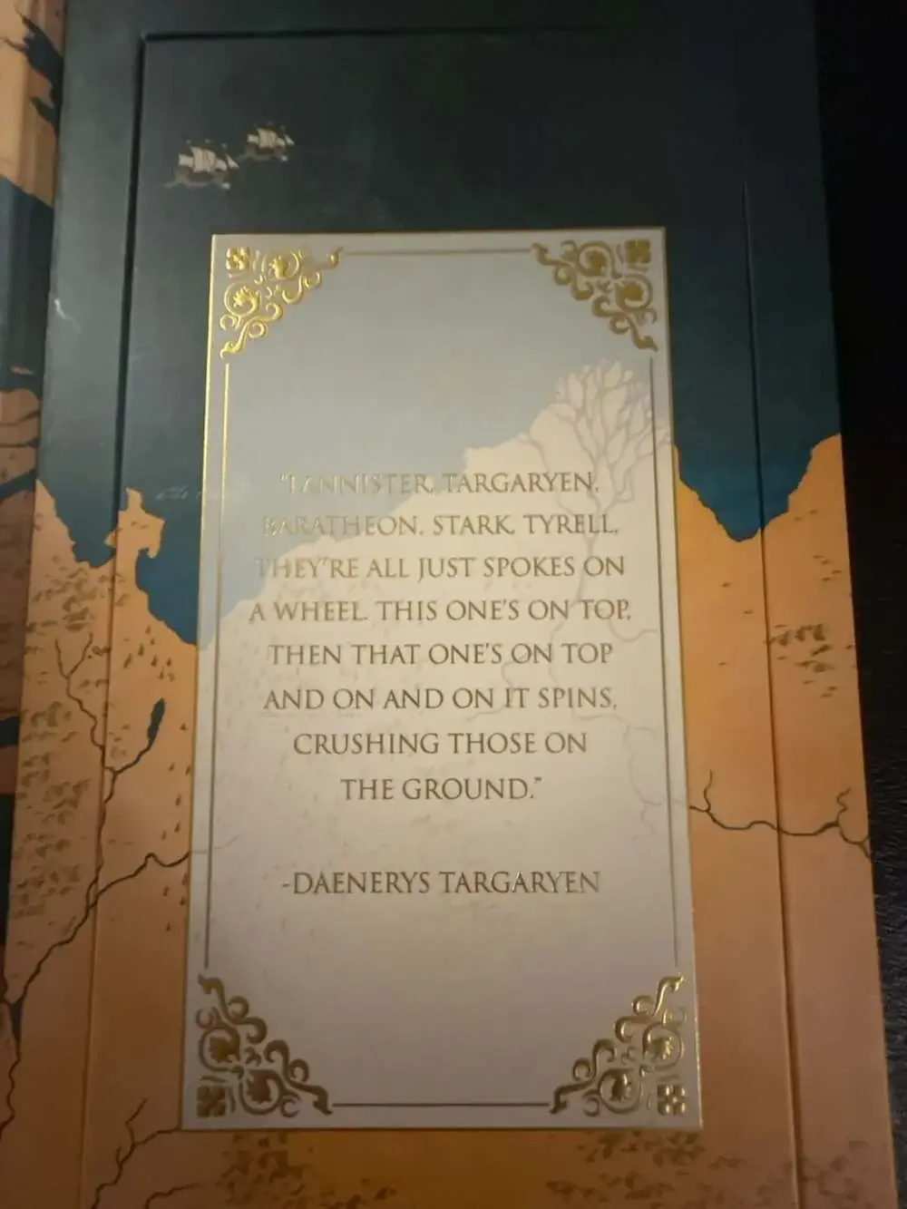 Limited Edition-Urban Decay‎ Game of Thrones Eyeshadow Palette